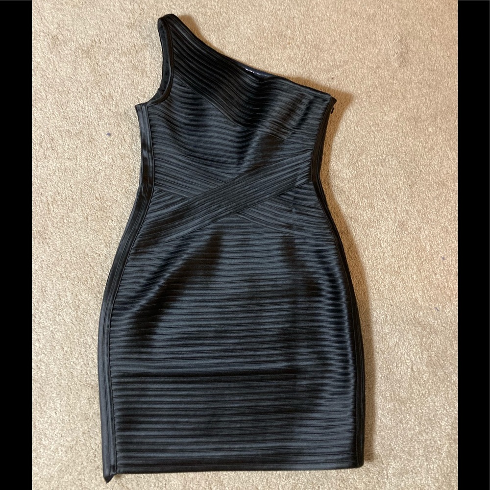BCBG MaxAzria One Shoulder Bodycon Dress Sz 6